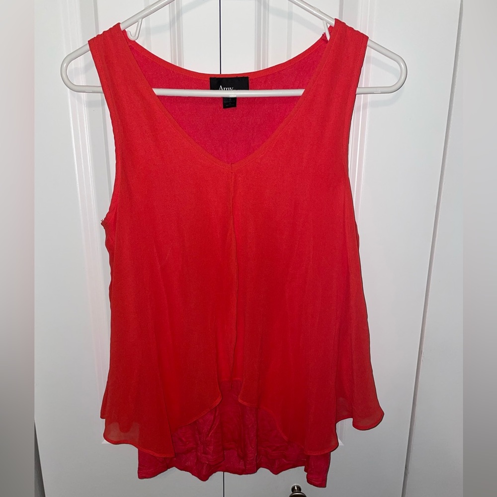 Flowy tank
